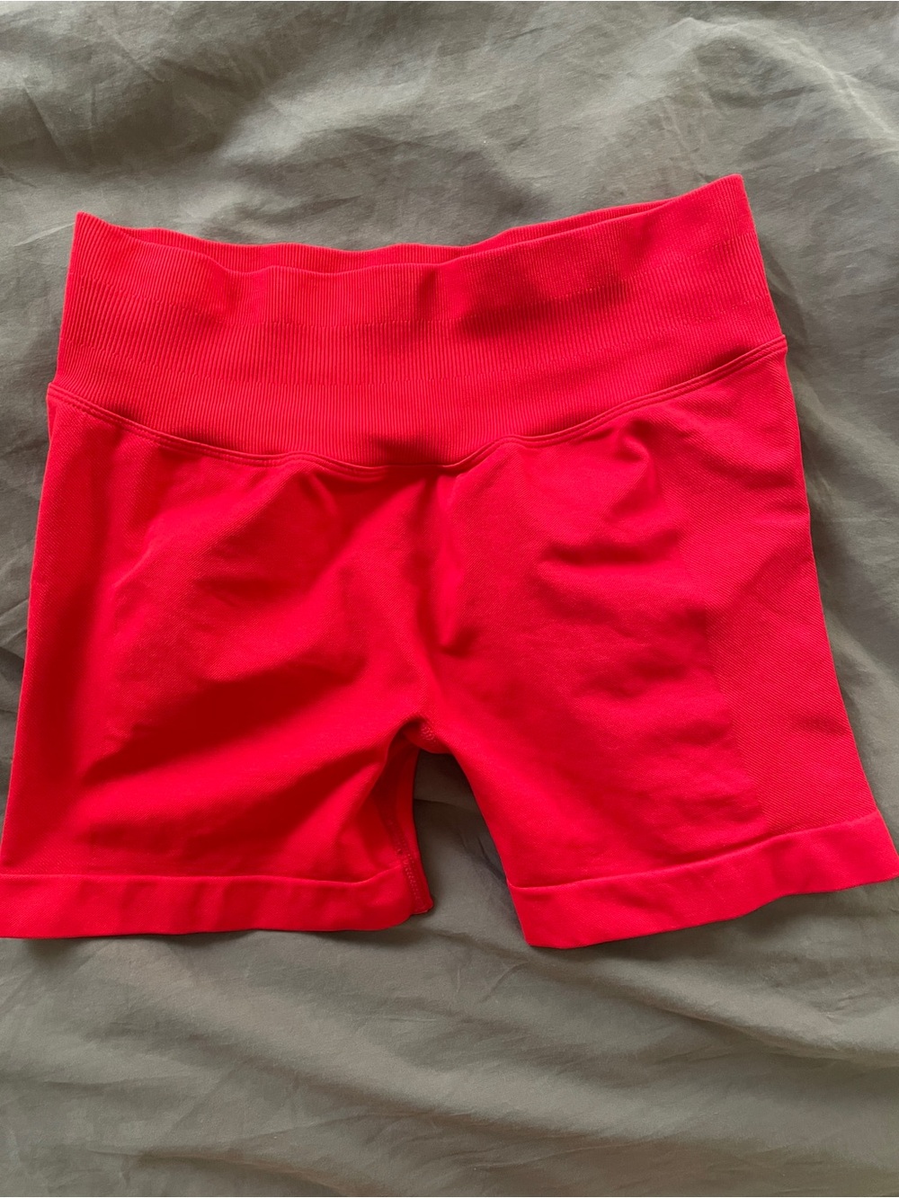 Red seamless biker short in medium